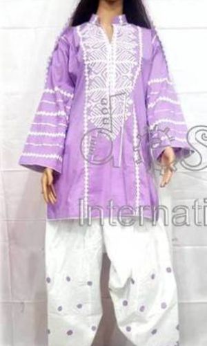 Rilli Applique Design by DESSI International
